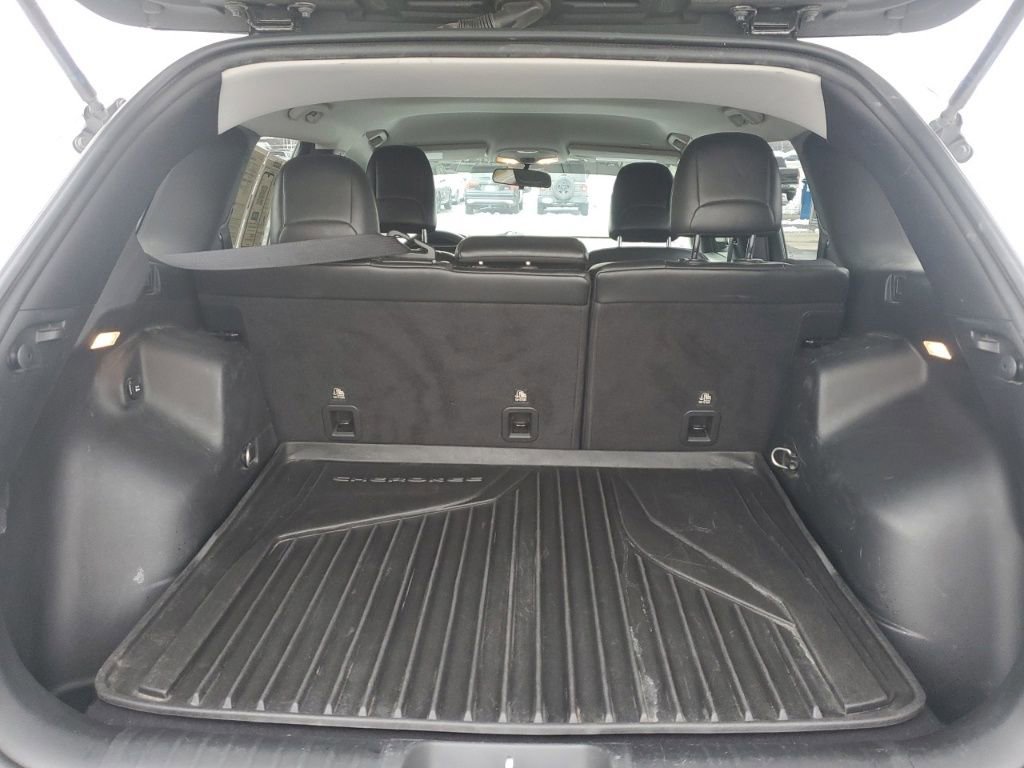 Used 2019 Jeep Cherokee Latitude Plus image 25