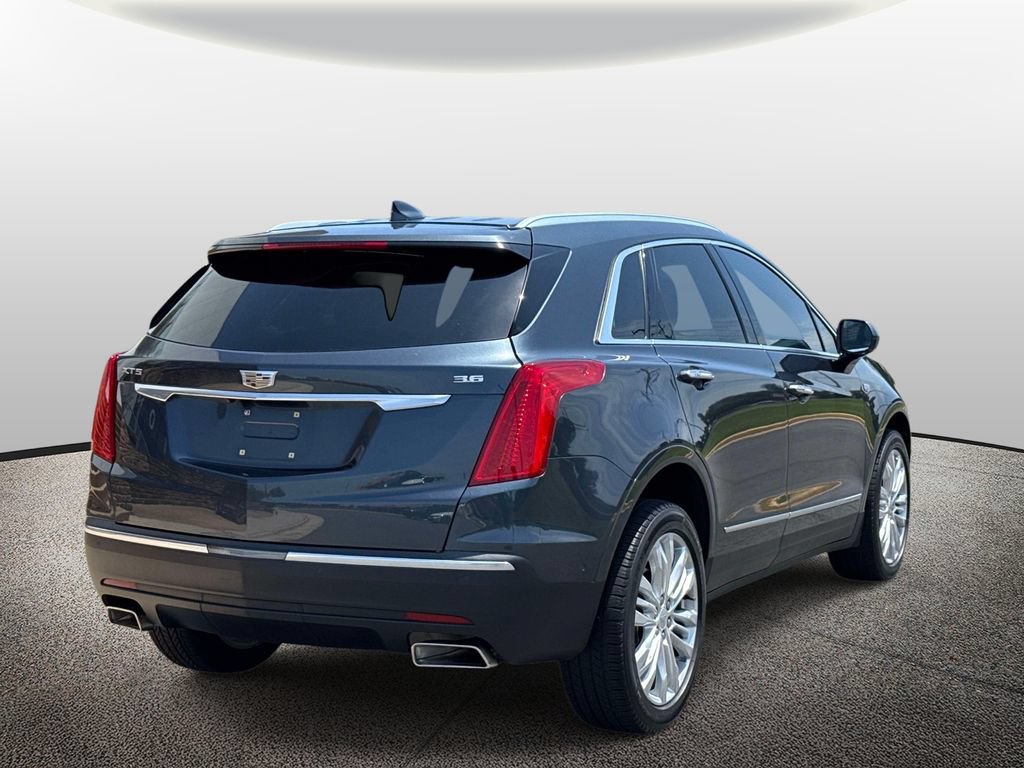 Used 2019 Cadillac XT5 Premium Luxury w/ Driver Assist Package FWD image 2