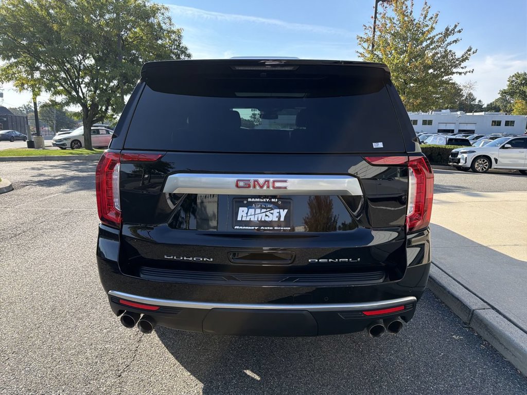 Used 2024 GMC Yukon Denali AWD/4WD image 7