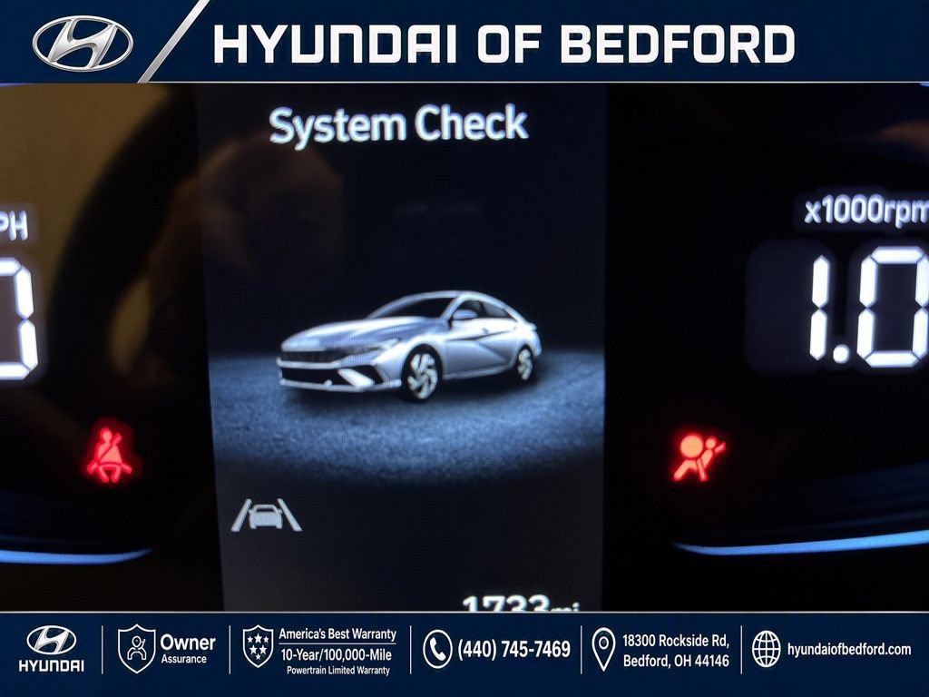 Used 2026 Hyundai Elantra SE w/ Cargo Package FWD image 18