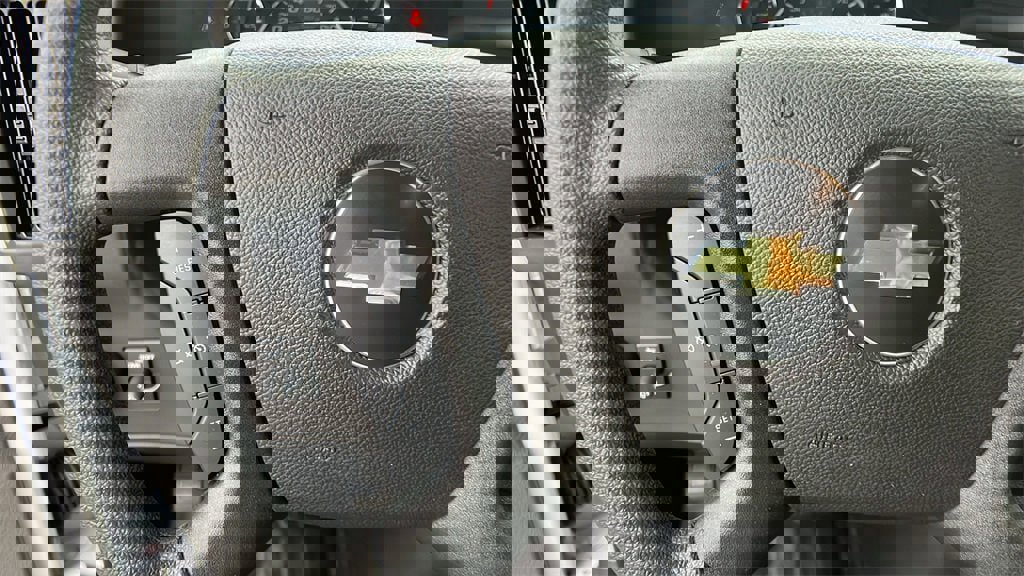 New 2025 Chevrolet Express 2500 w/ Communications Package image 21