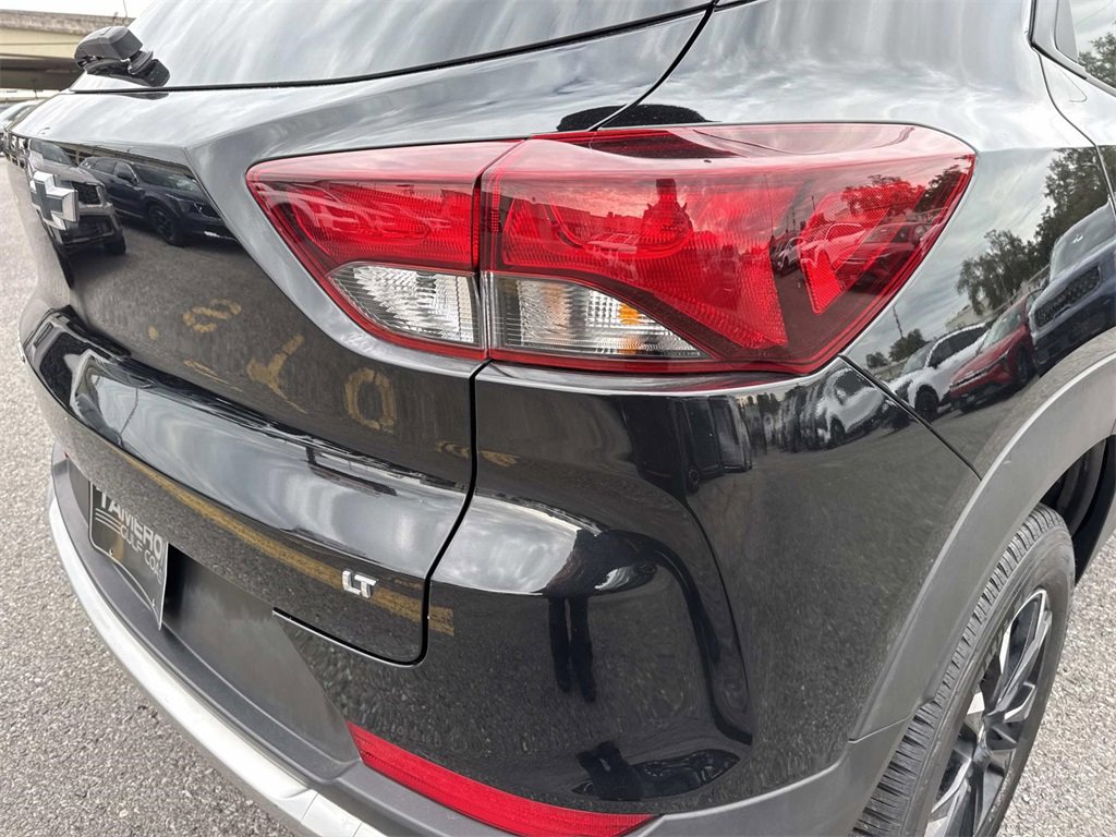 Used 2023 Chevrolet TrailBlazer LT w/ Convenience Package image 11