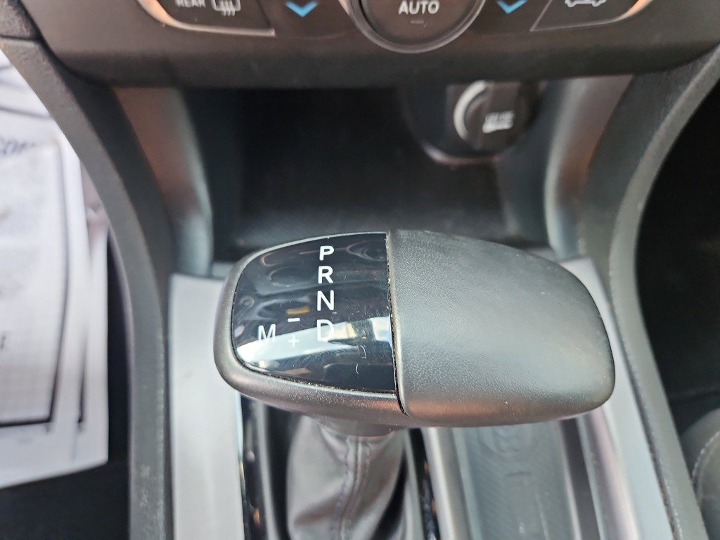 Used 2023 Dodge Charger R/T w/ Blacktop Package image 15