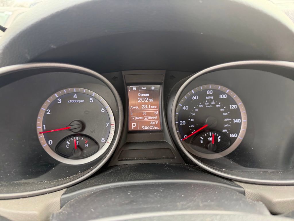 Used 2015 Hyundai Santa Fe Sport image 9