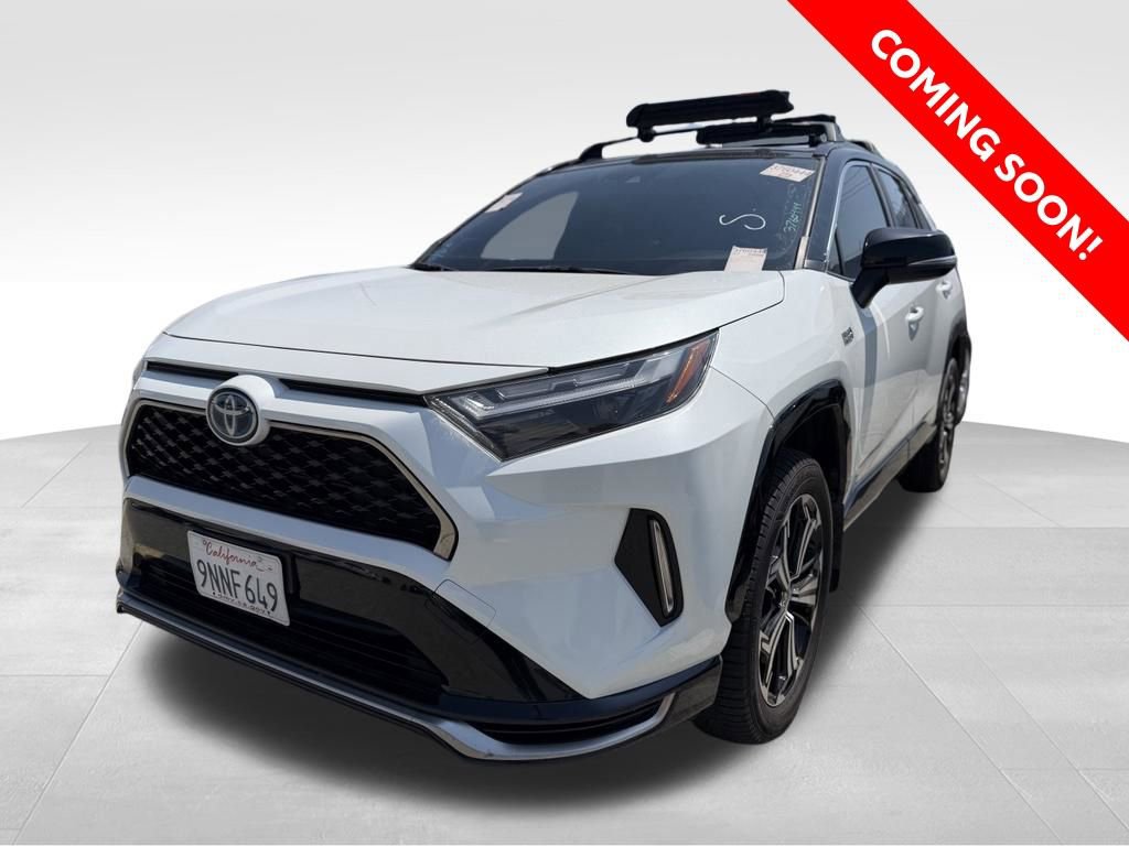 Used 2023 Toyota RAV4 XSE w/ Weather Package AWD/4WD image 1