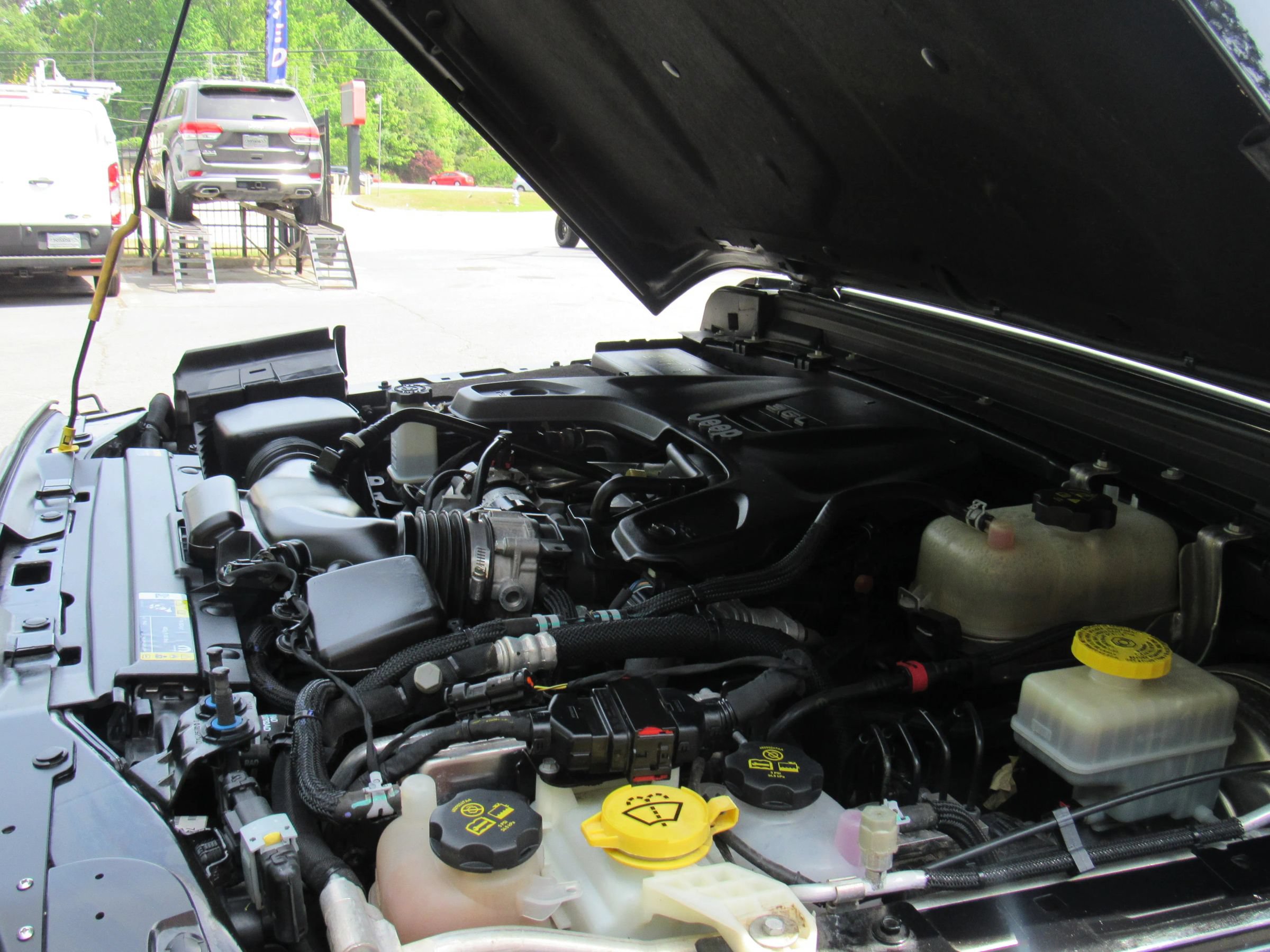 Used 2021 Jeep Wrangler Unlimited Sport AWD/4WD image 21