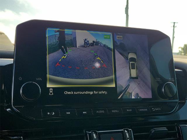 Used 2024 Nissan Pathfinder SL image 28