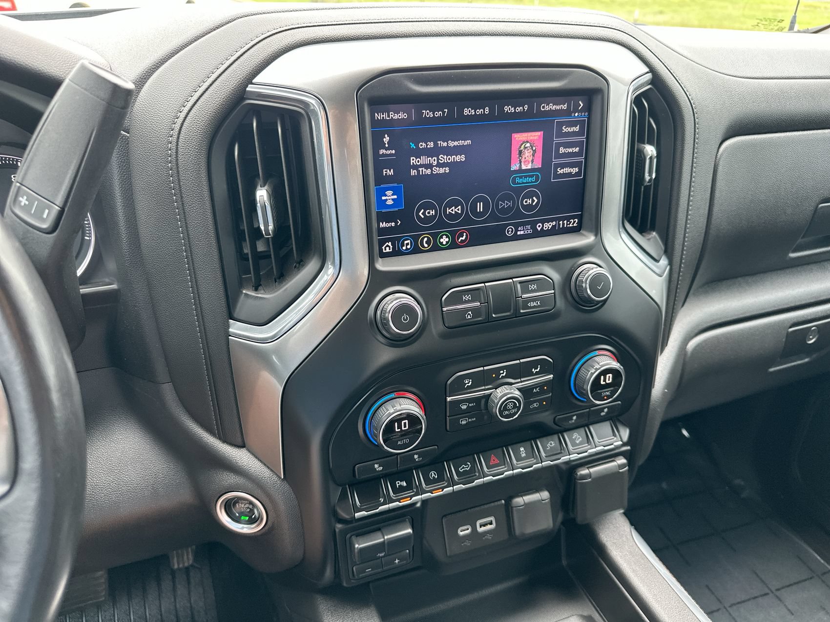 Used 2020 Chevrolet Silverado 1500 LT Trail Boss AWD/4WD image 16