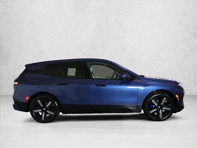 Used 2024 BMW iX xDrive50 w/ Premium Package image 4
