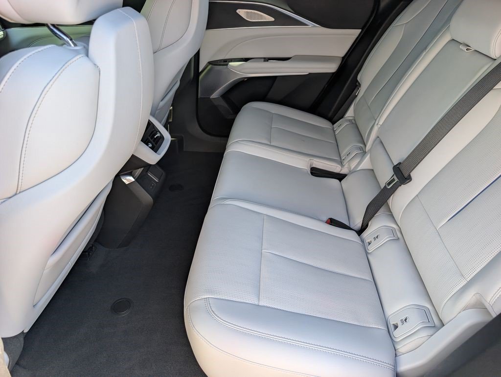 Certified 2024 Cadillac Lyriq Sport AWD/4WD image 16