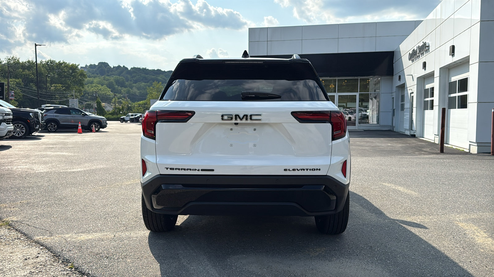Certified 2026 GMC Terrain Elevation w/ Elevation Premium Package AWD/4WD image 7
