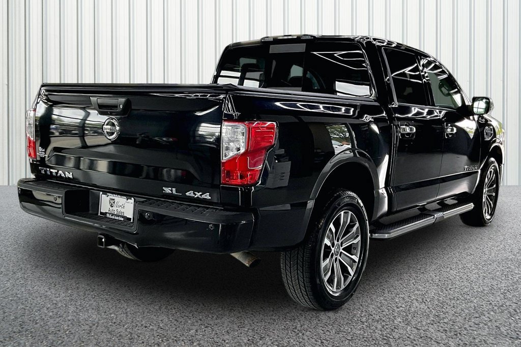 Used 2017 Nissan Titan SL AWD/4WD image 6