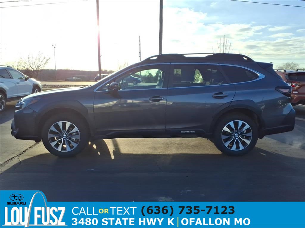 Used 2025 Subaru Outback Limited image 4