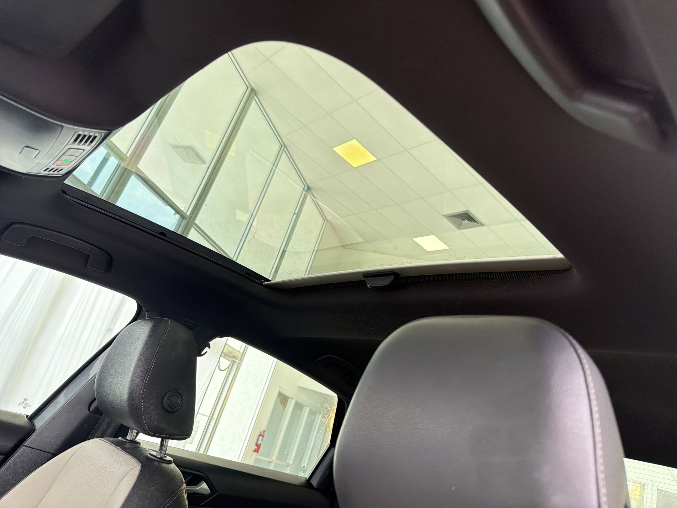 Used 2021 Volkswagen Jetta R-Line w/ R-Line Cold Weather Package image 16