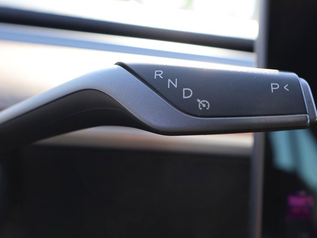 Used 2018 Tesla Model 3 Long Range RWD image 44