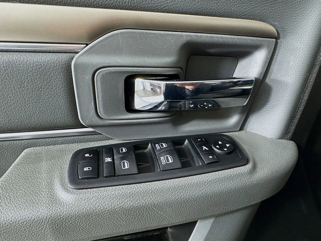 Used 2019 RAM 1500 Classic Warlock AWD/4WD image 20