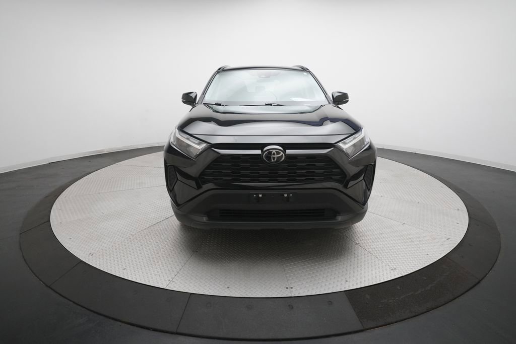 Used 2025 Toyota RAV4 XLE image 13