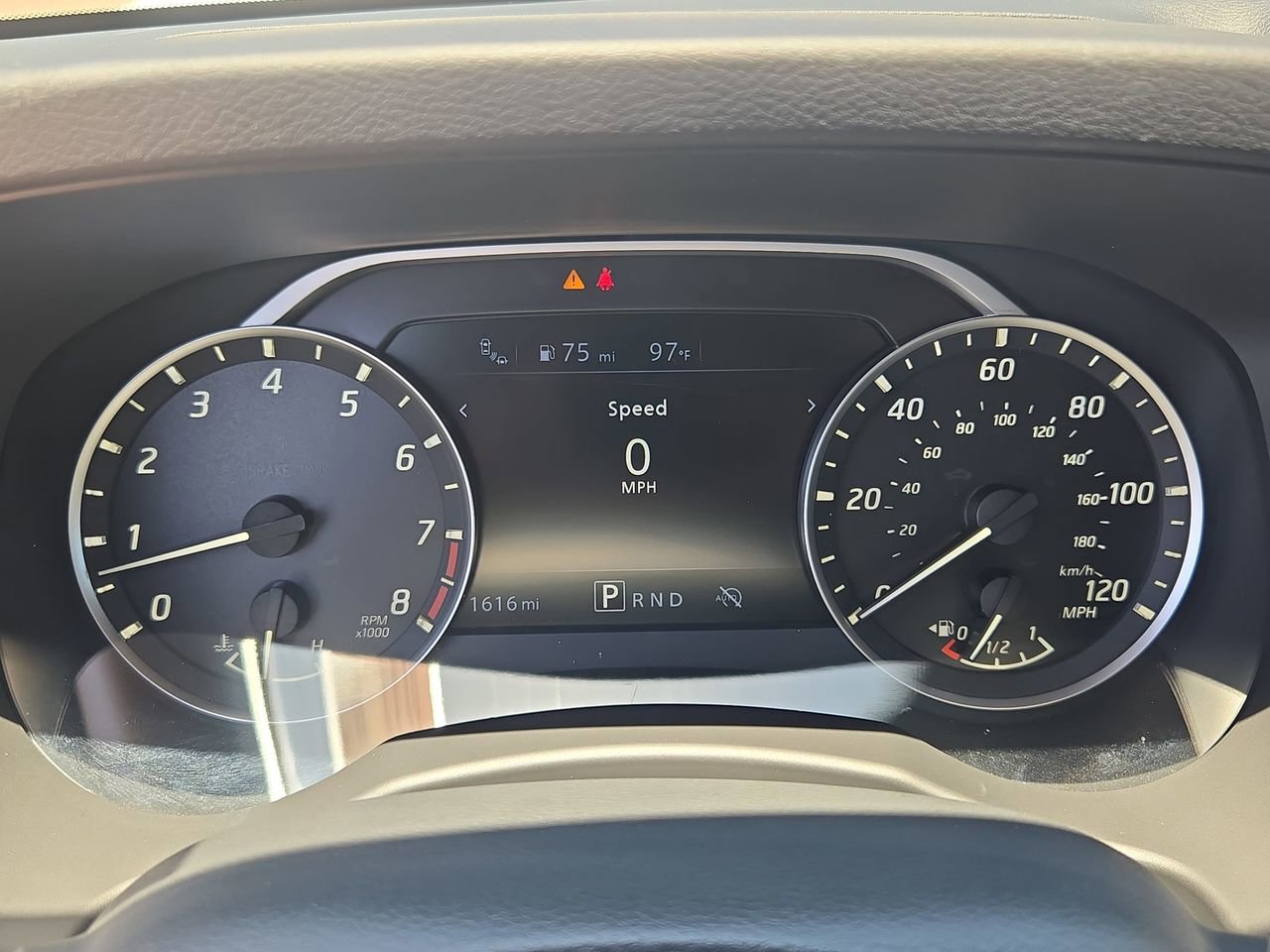 Certified 2025 Nissan Frontier SV RWD image 18