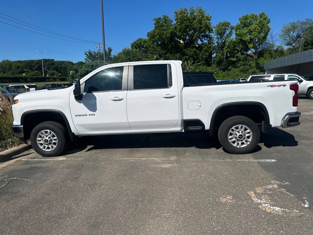 Used 2025 Chevrolet Silverado 2500 LT AWD/4WD image 16