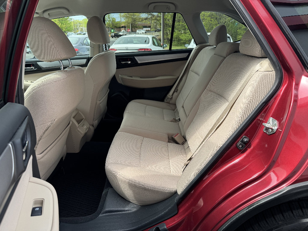 Used 2018 Subaru Outback 2.5i Premium AWD/4WD image 9