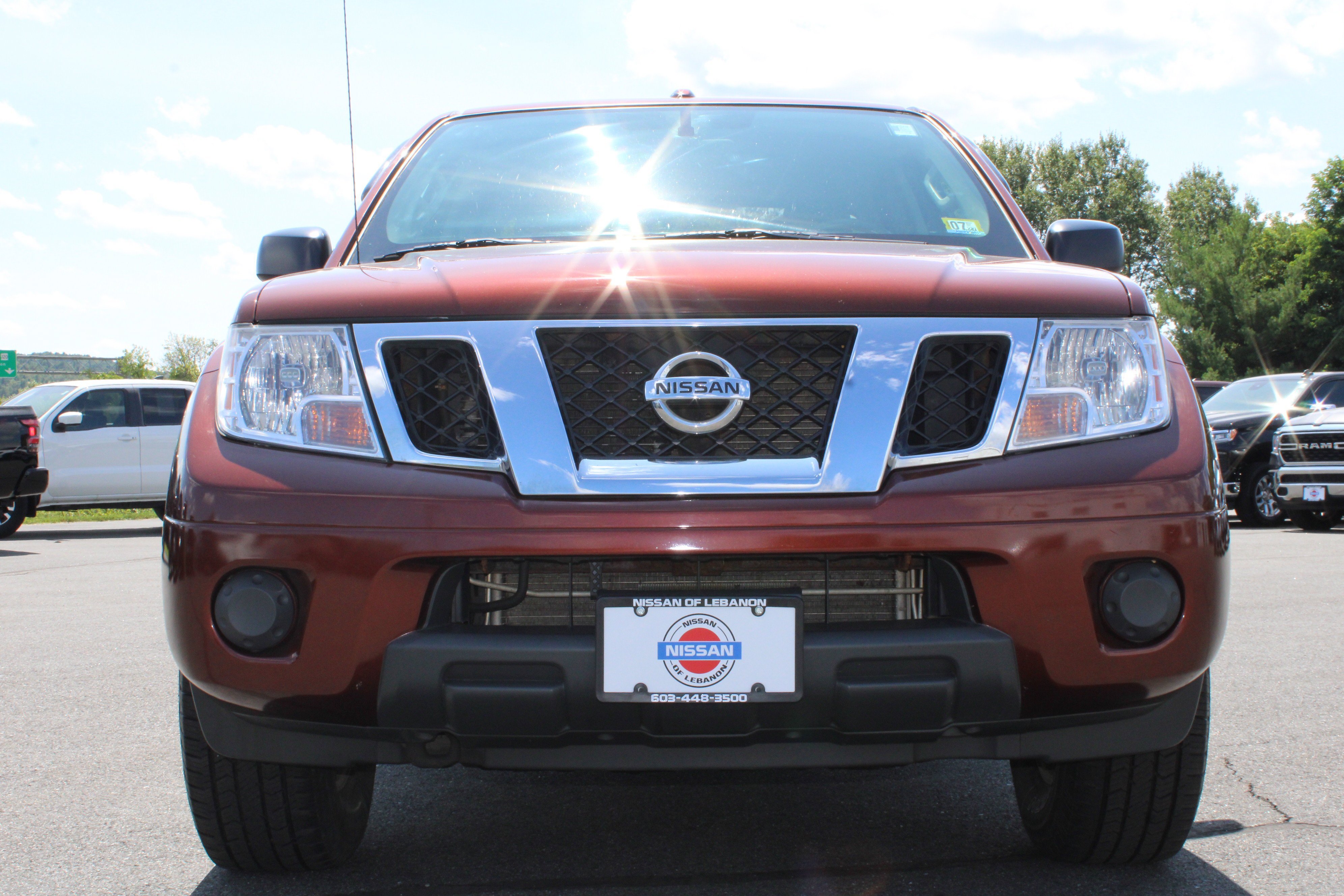 Used 2016 Nissan Frontier SV AWD/4WD image 3
