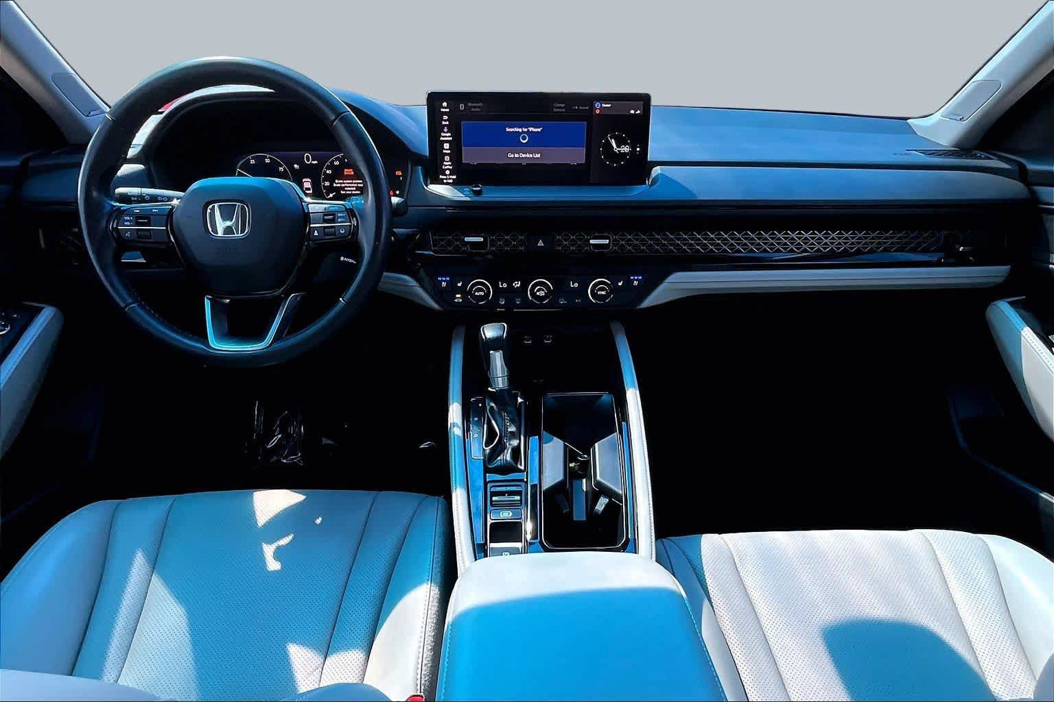 Used 2023 Honda Accord Touring image 16