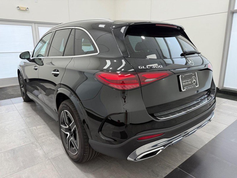Used 2026 Mercedes-Benz GLC 300 4MATIC image 4