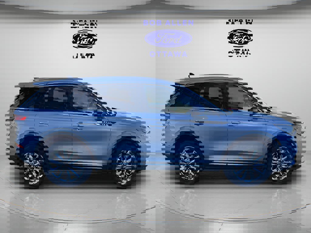 Used 2022 Lincoln Corsair FWD w/ Premium Package image 6