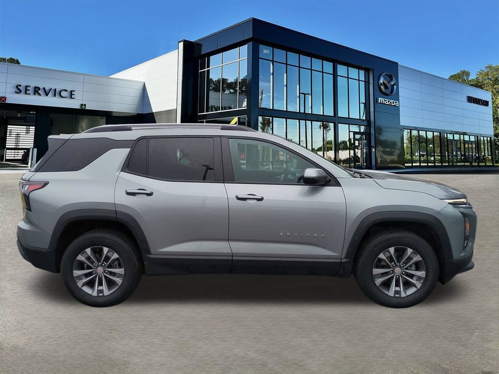 Used 2025 Chevrolet Equinox LT w/ Convenience Package II AWD/4WD image 3