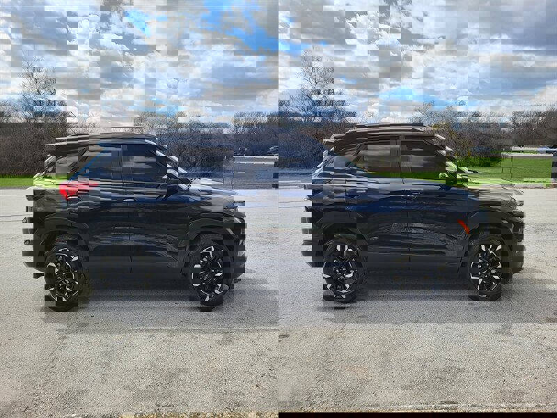 Used 2021 Chevrolet TrailBlazer LT w/ Convenience Package image 6