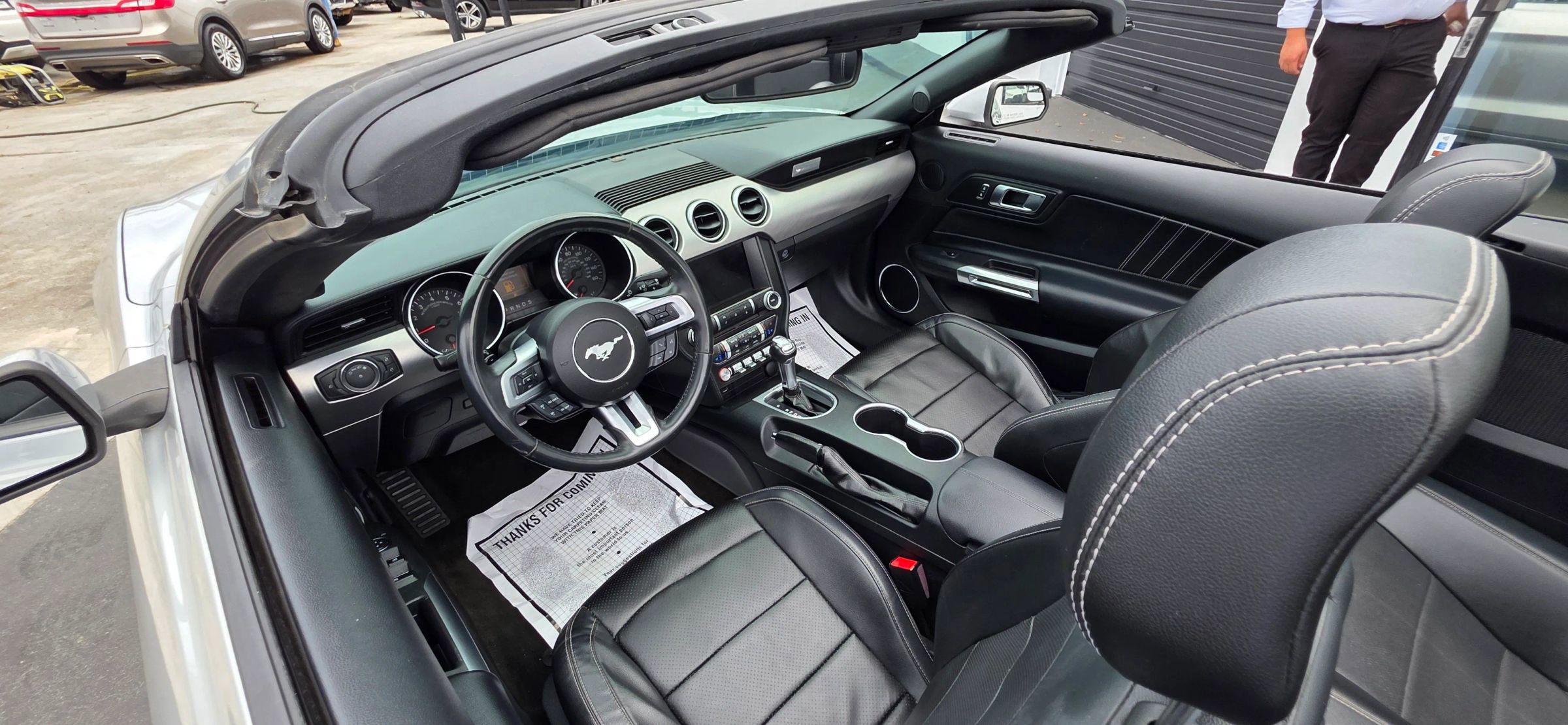 Used 2018 Ford Mustang Premium image 15
