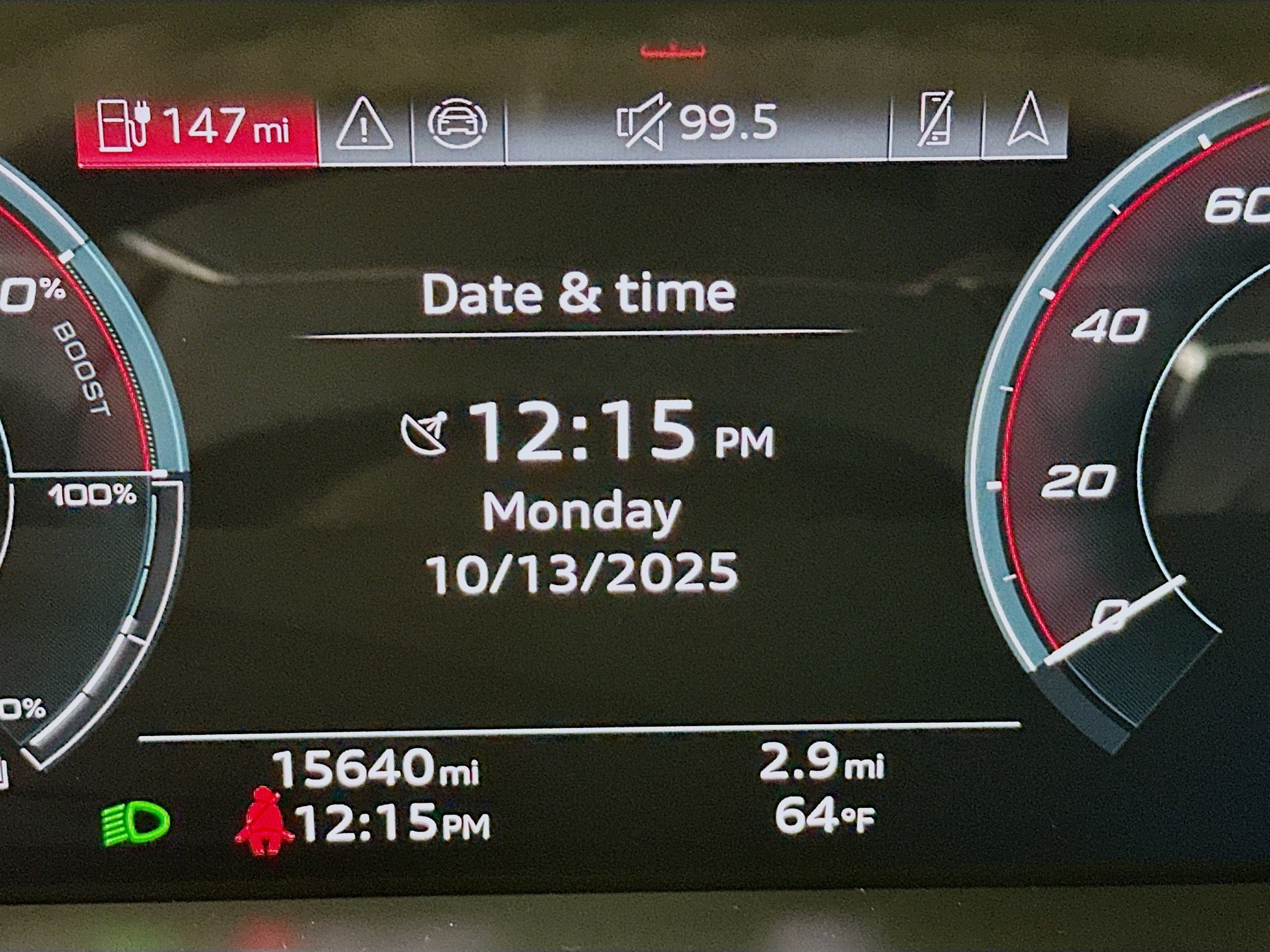 Used 2024 Audi Q8 e-tron Premium Plus w/ Premium Plus Package image 9