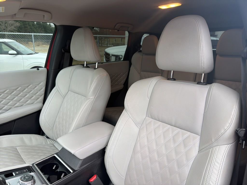 Used 2024 Mitsubishi Outlander SEL image 20