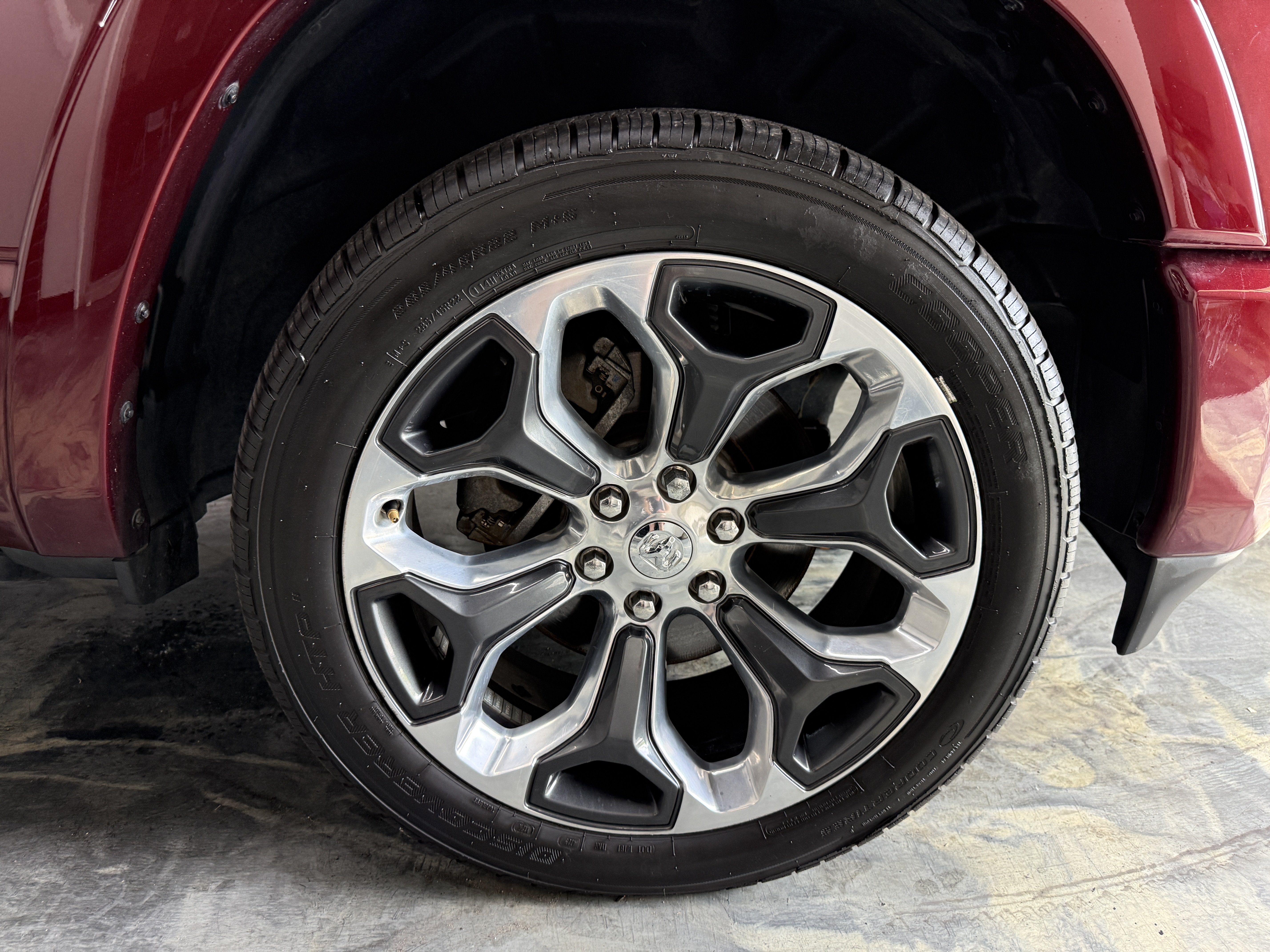 Used 2019 RAM 1500 Limited AWD/4WD image 33