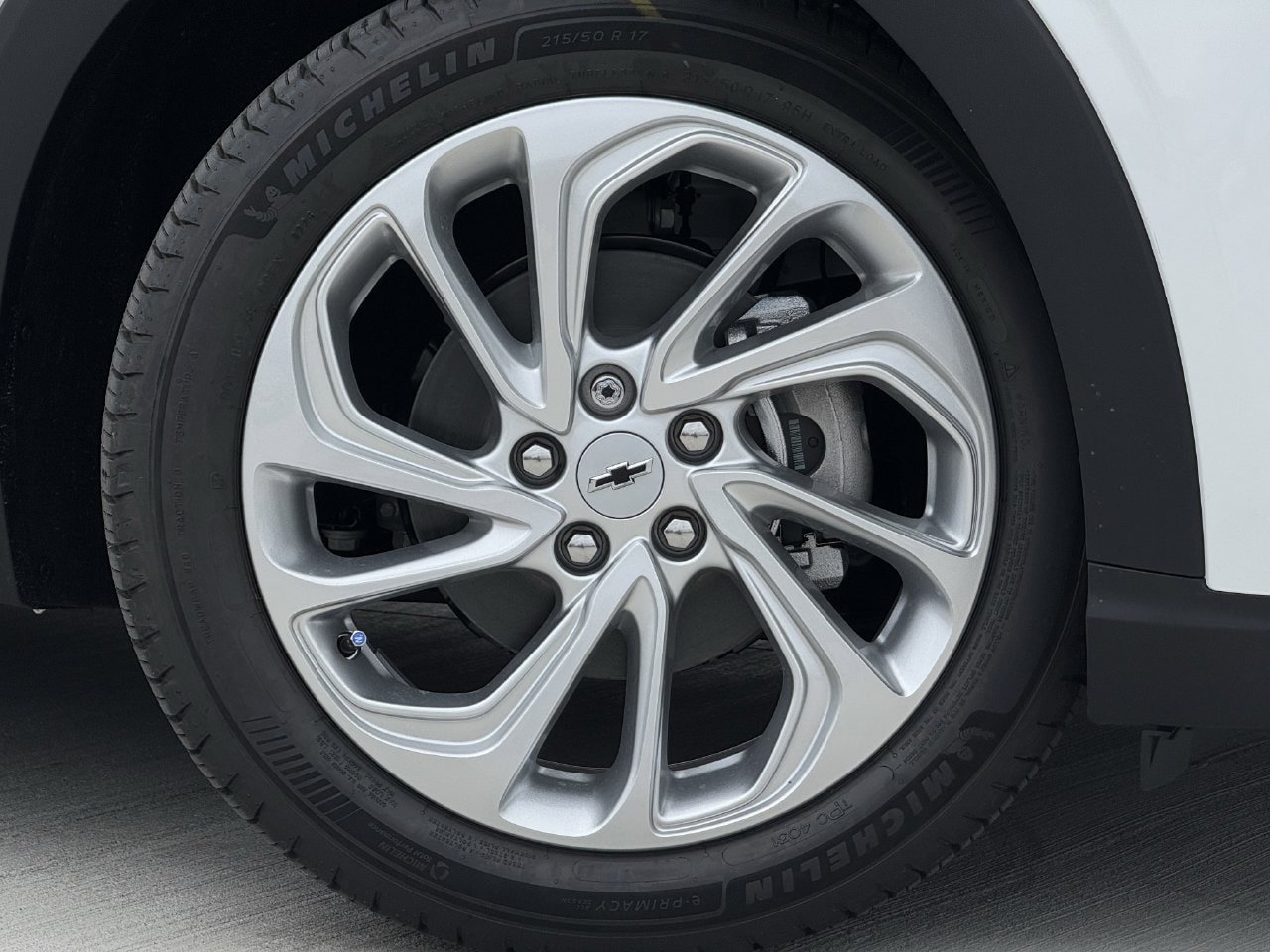 New 2027 Chevrolet Bolt LT FWD image 9