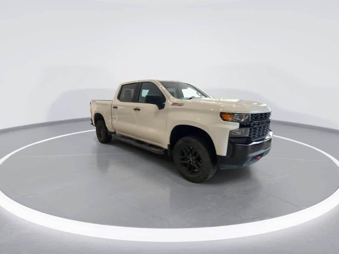 Used 2020 Chevrolet Silverado 1500 Custom Trail Boss w/ Custom Convenience Package AWD/4WD image 2