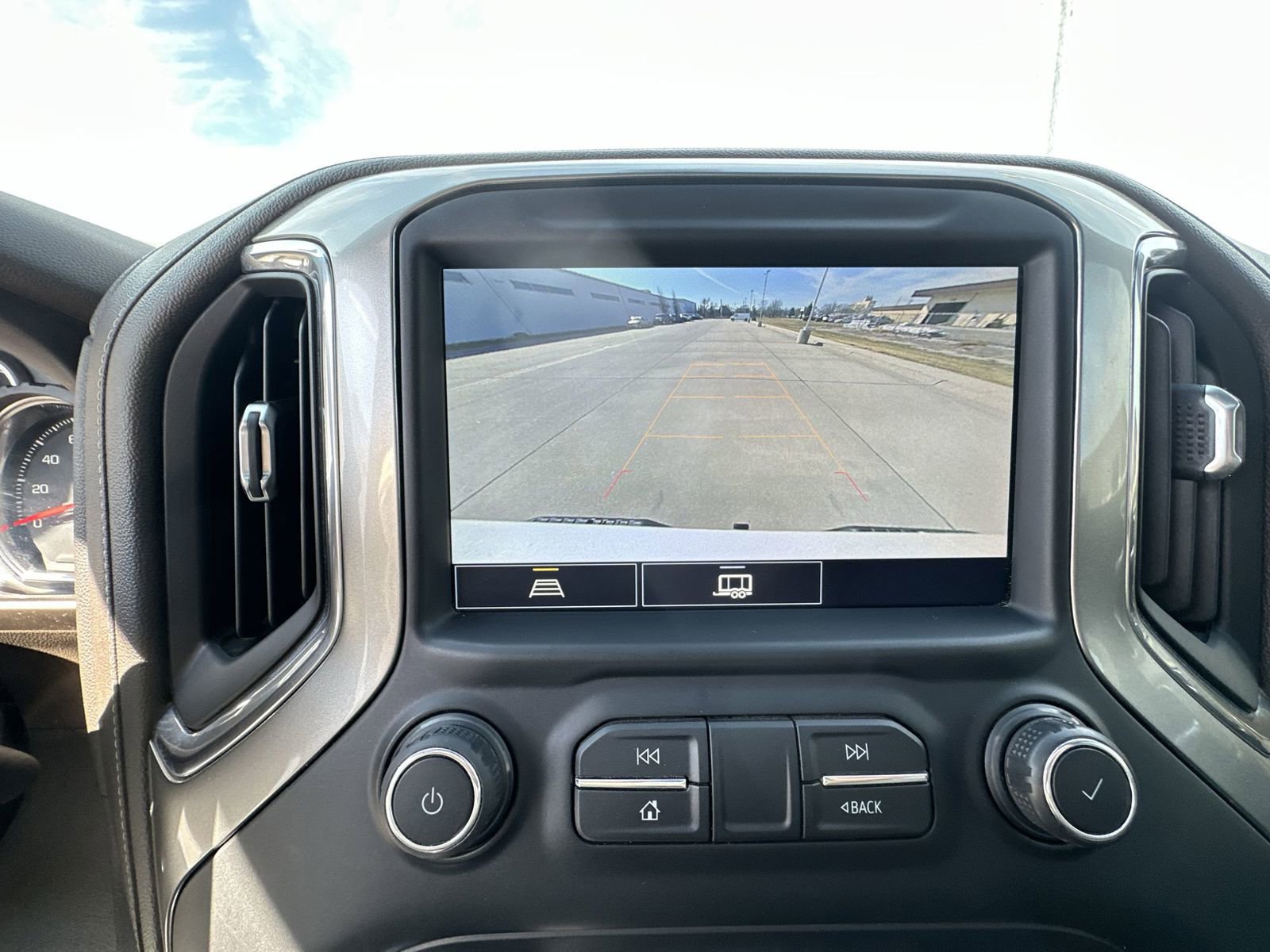 Used 2021 Chevrolet Silverado 1500 LT Trail Boss w/ Convenience Package II AWD/4WD image 14