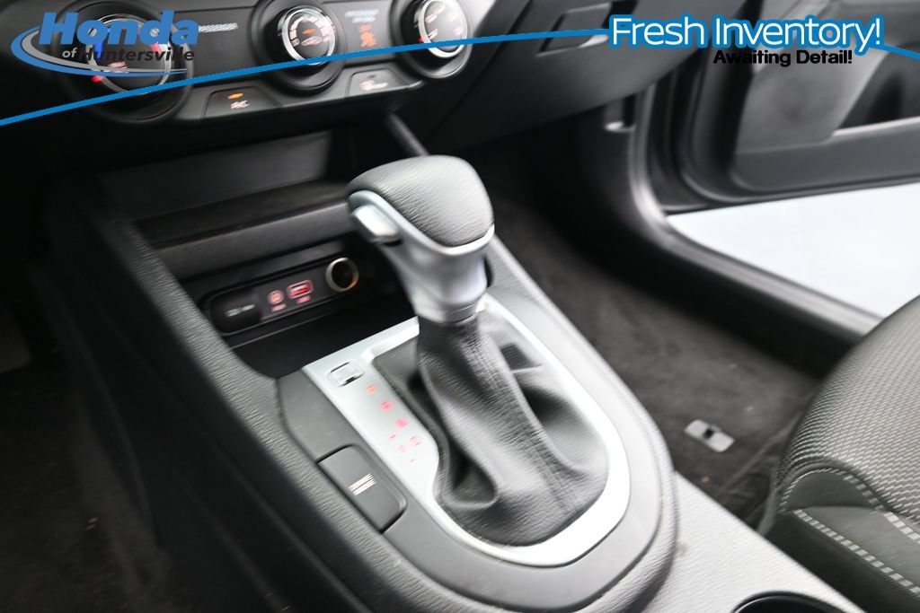 Used 2021 Kia Forte LXS FWD image 27