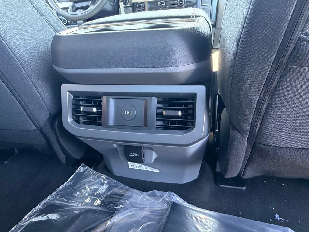 New 2026 Ford F250 XLT w/ FX4 Off-Road Package AWD/4WD image 13