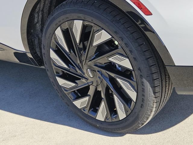 New 2026 Lincoln Nautilus Reserve AWD/4WD image 6