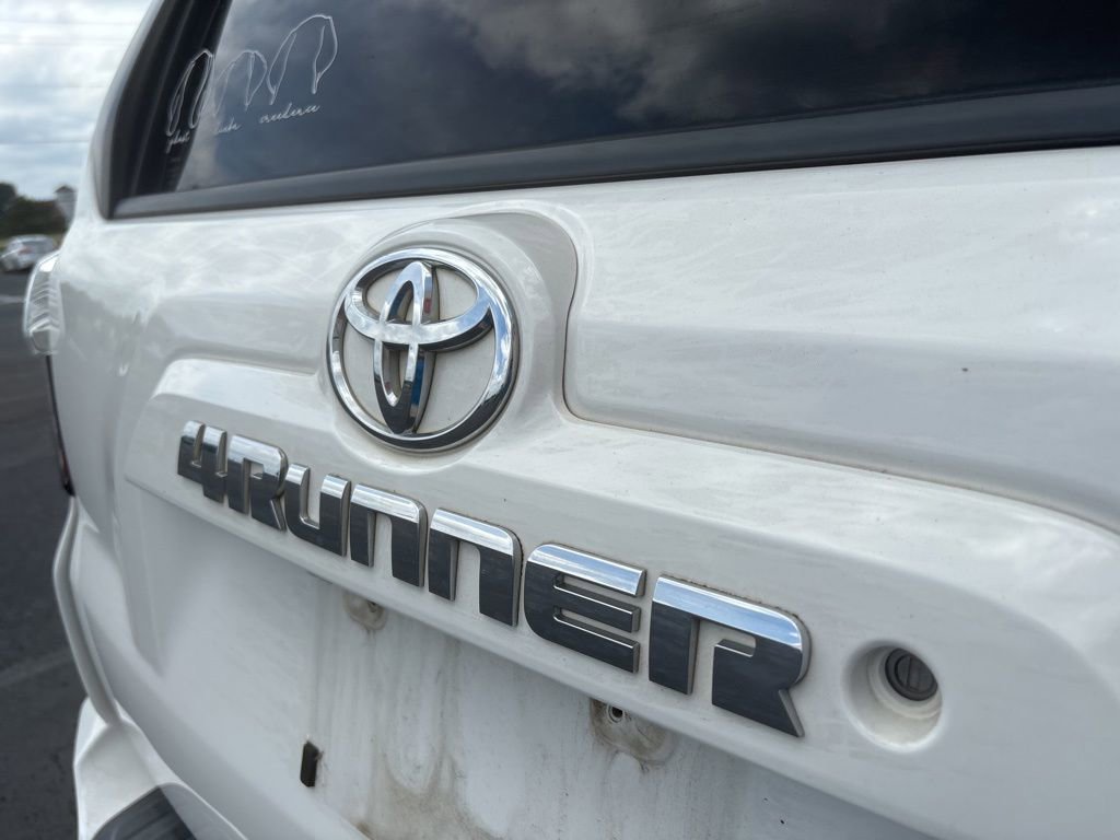 Used 2019 Toyota 4Runner SR5 Premium RWD image 30