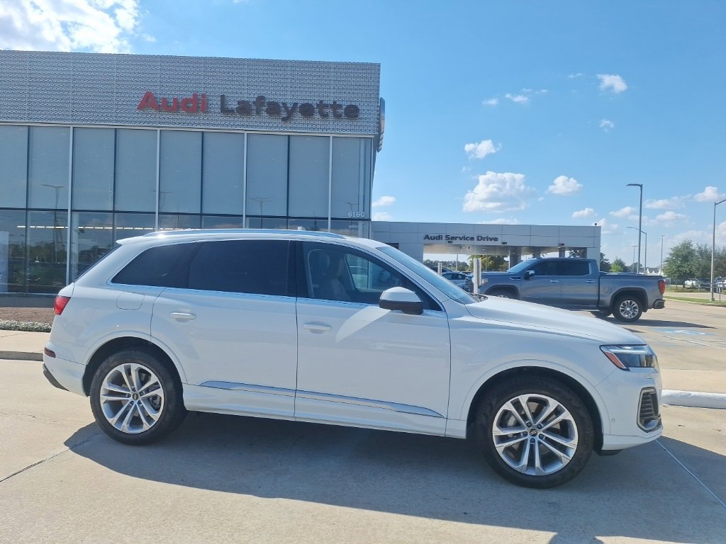 Used 2025 Audi Q7 2.0T Premium w/ Convenience Package