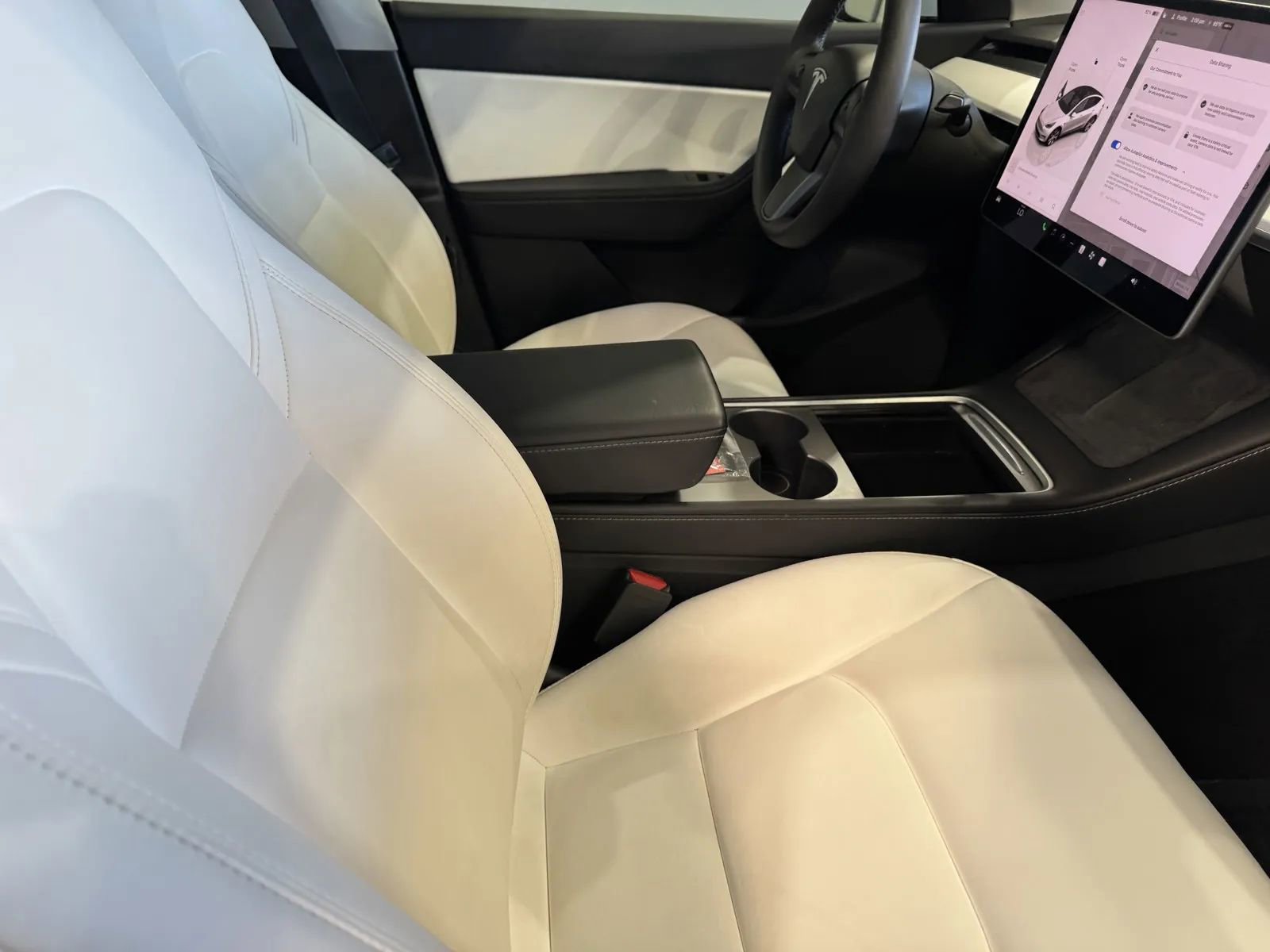 Used 2022 Tesla Model Y Long Range image 6