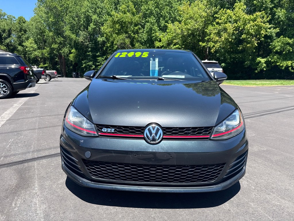 Used 2015 Volkswagen Golf 4-Door FWD image 4