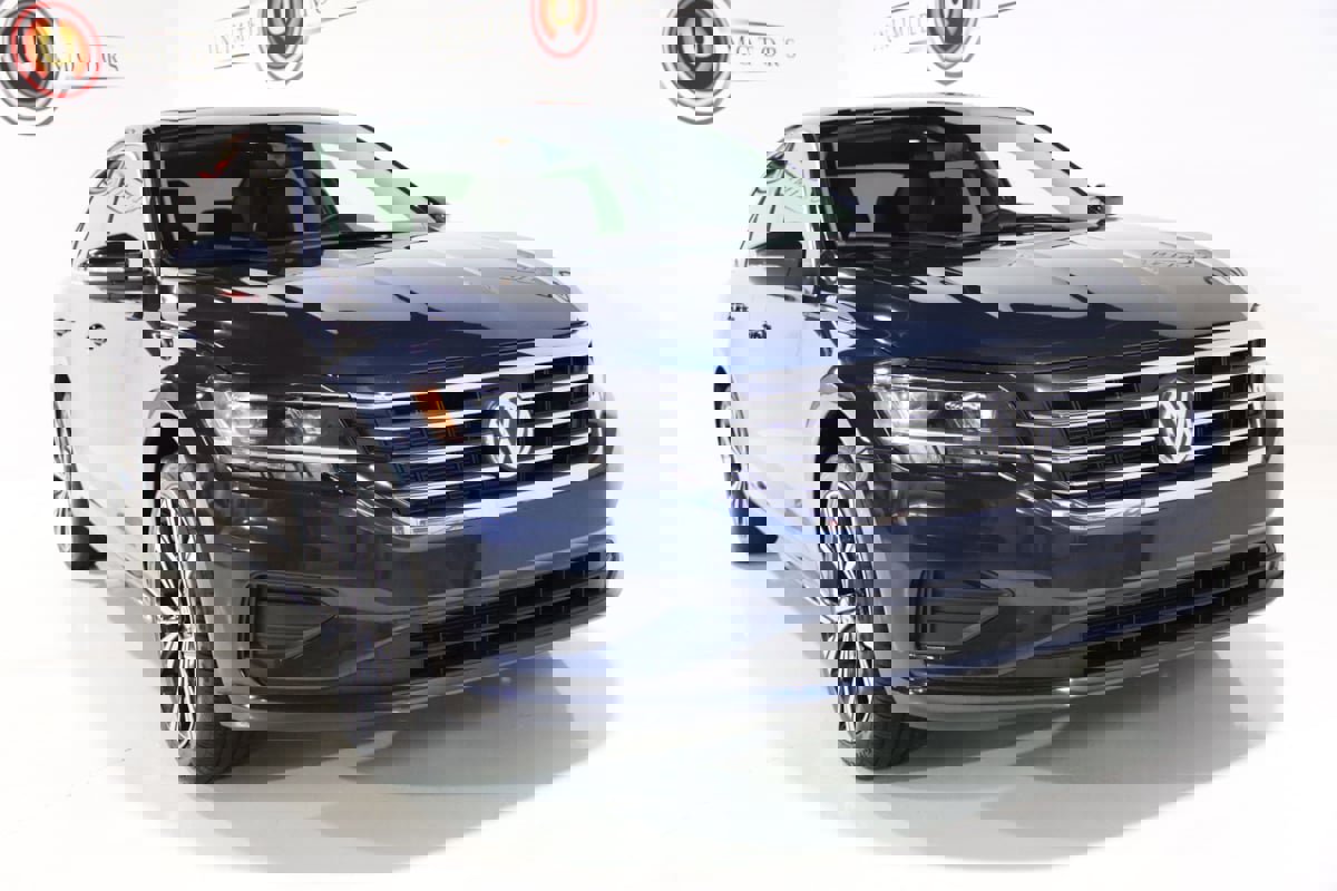 Used 2021 Volkswagen Passat 2.0T SE image 15