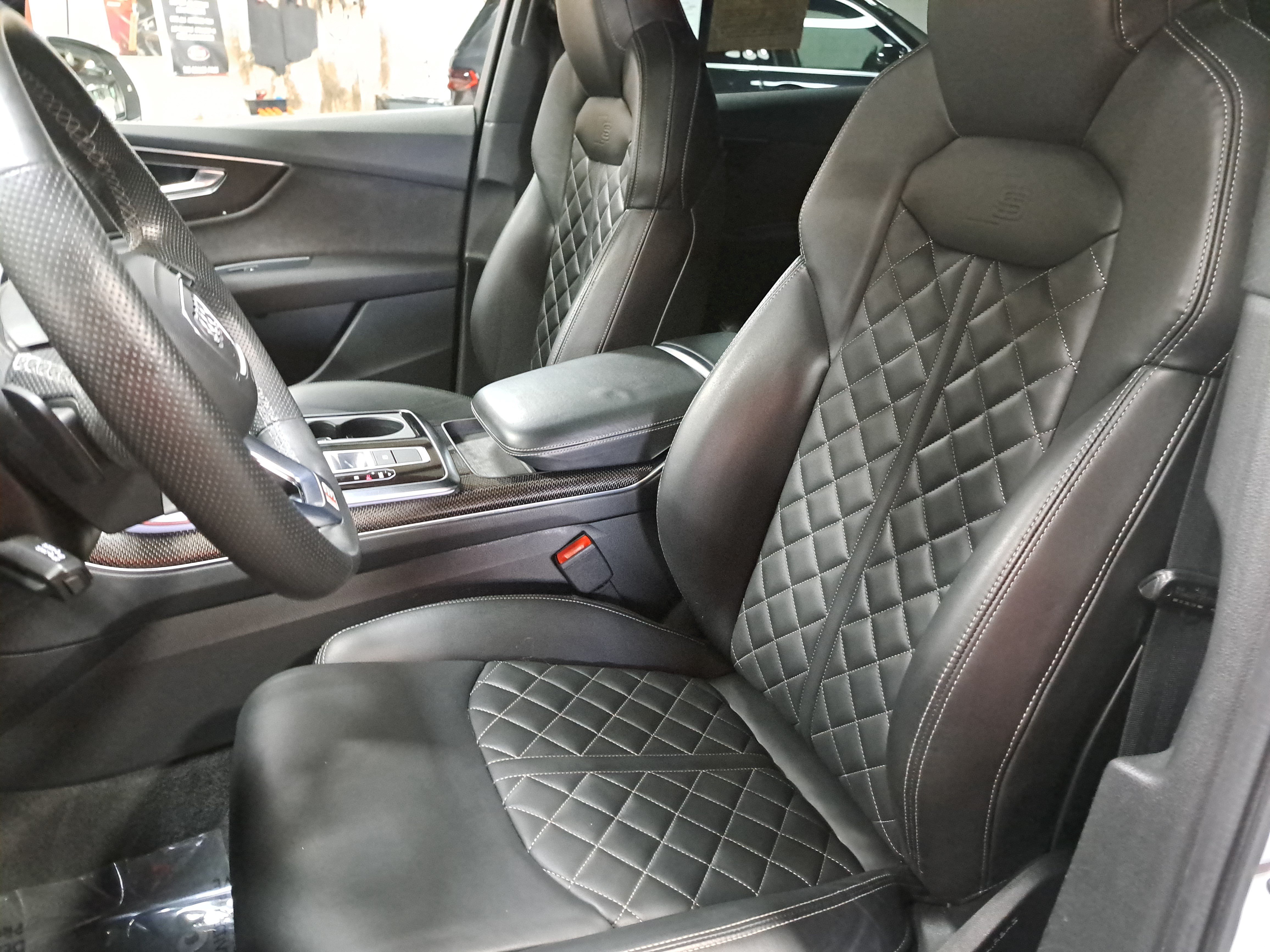 Used 2021 Audi SQ7 Premium Plus w/ Driver Assistance Package AWD/4WD image 15