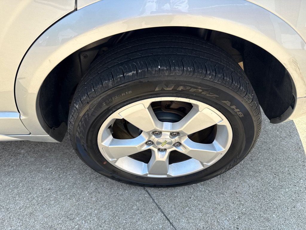 Used 2014 Chevrolet Captiva Sport LTZ FWD image 18