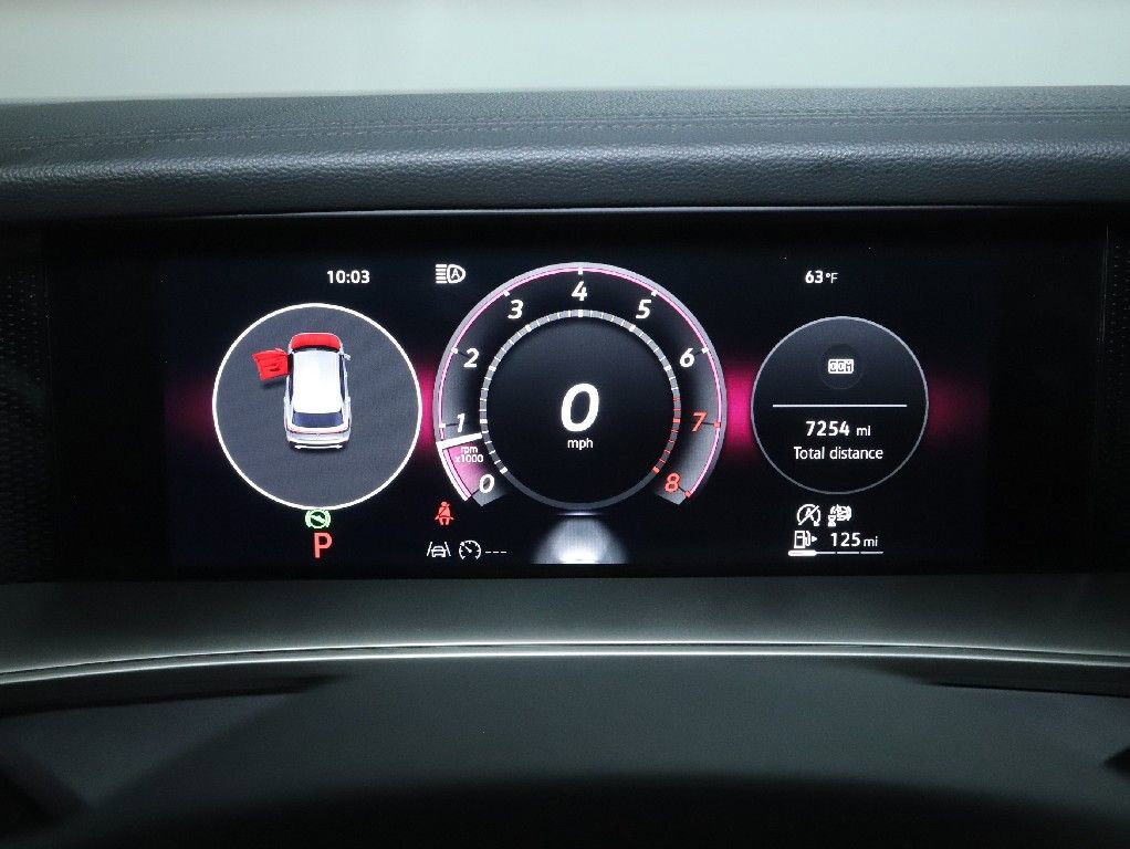 Used 2025 Volkswagen Tiguan SE image 23