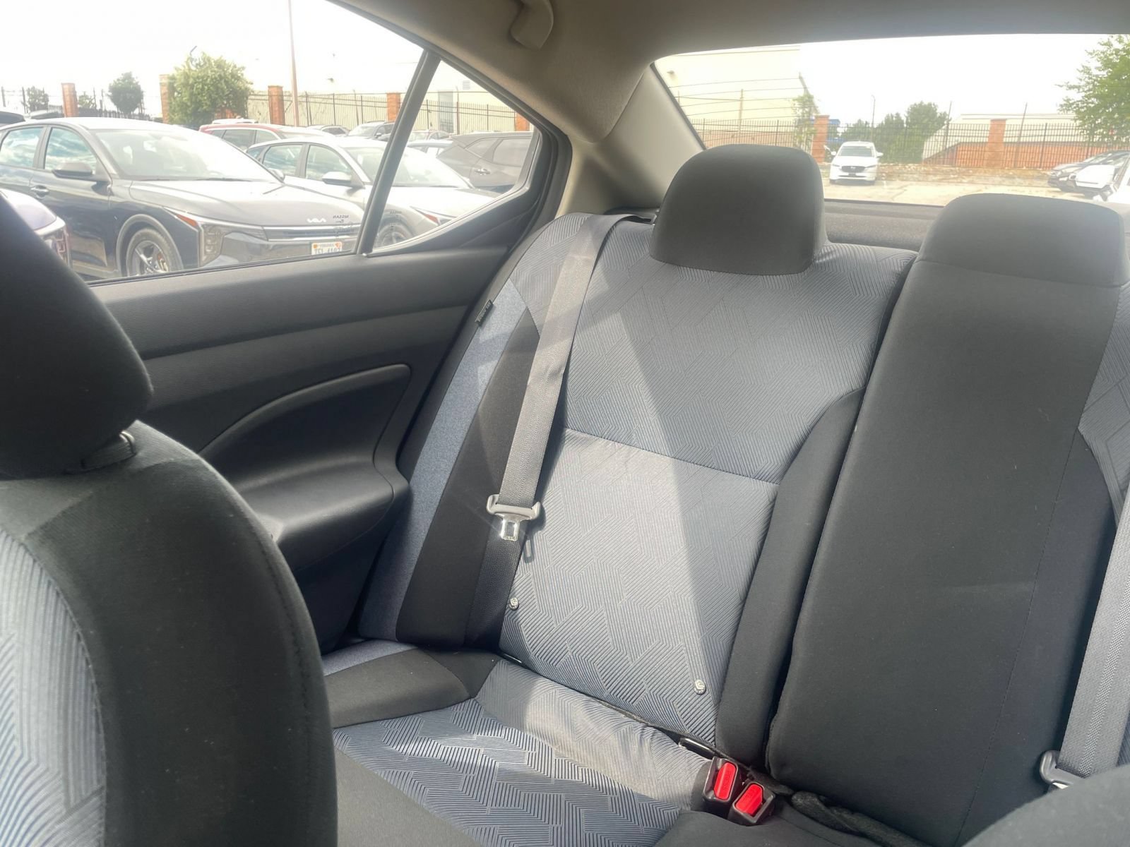 Used 2025 Nissan Versa SV FWD image 29