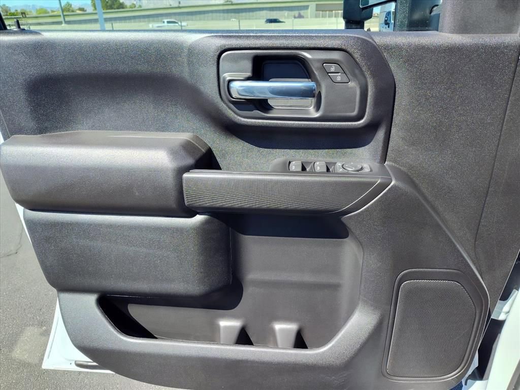 New 2026 Chevrolet Silverado 3500 W/T image 9